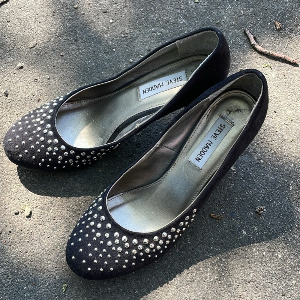 Steve Madden Black Suede Studded Heels